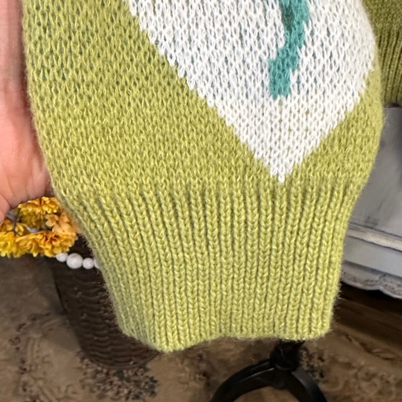 Zaful Lime Green Floral Argyle Crewneck Sweater - Picture 5 of 10